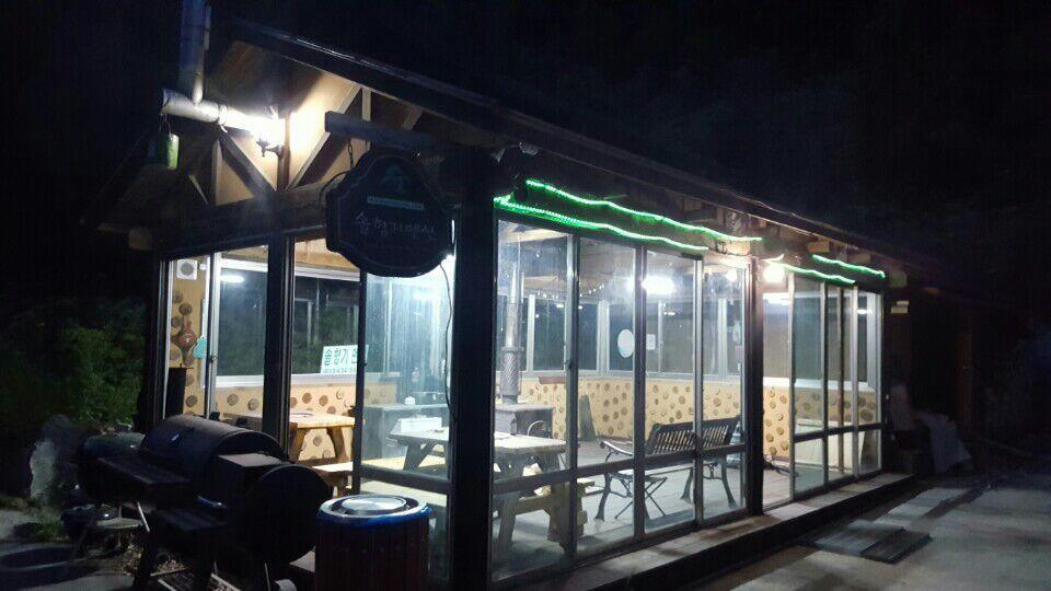 Pinearoma Pension Hongcheon Exterior photo