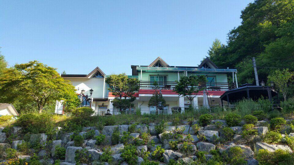 Pinearoma Pension Hongcheon Exterior photo
